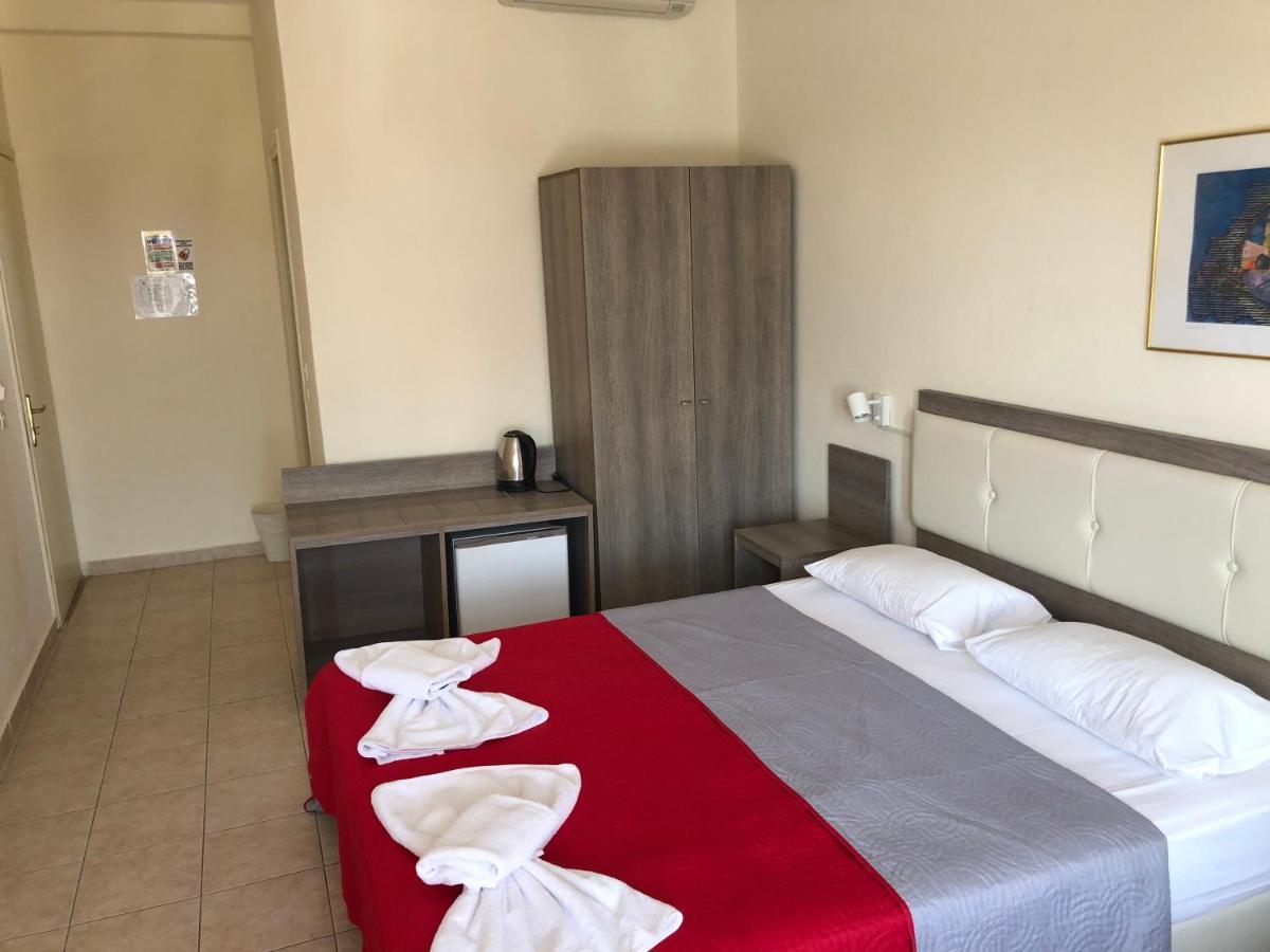 חניוטי Simotel Ermis מראה חיצוני תמונה