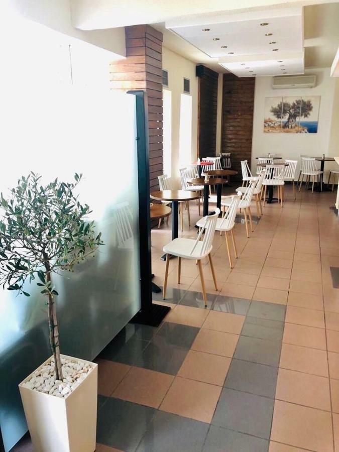 חניוטי Simotel Ermis מראה חיצוני תמונה
